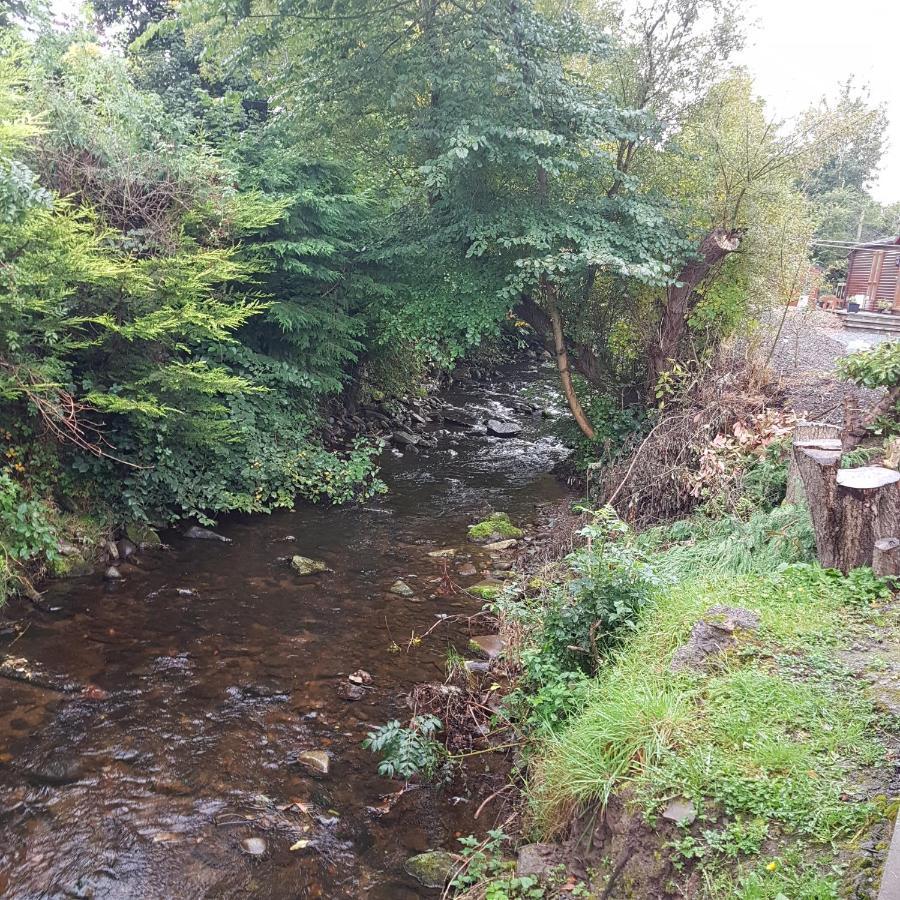 Bear Lodge Auchterarder Bagian luar foto